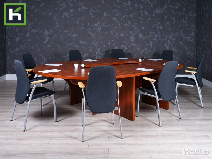 Стол для переговоров