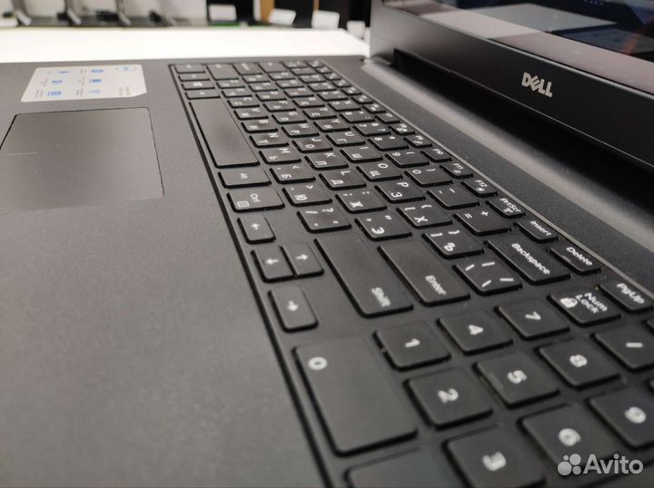 Офисный ноутбук Dell AMD A6-6310 4Gb озу 500Gb HDD