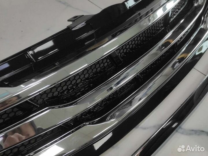 Решетка радиатора Toyota Camry V55