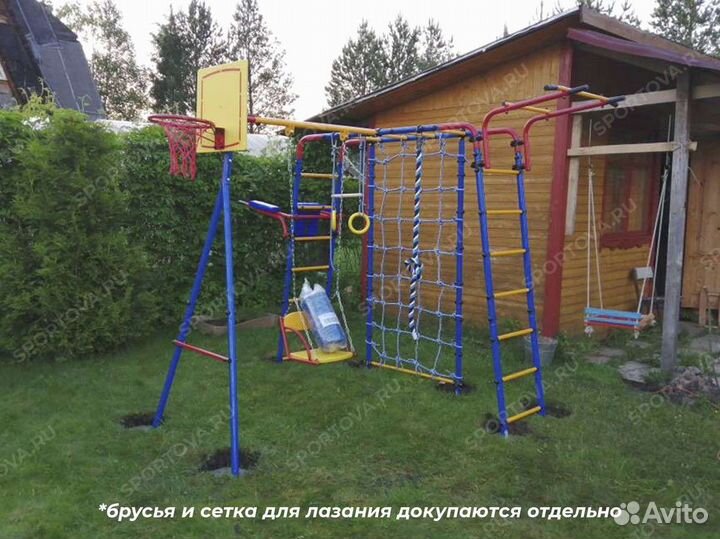 Уличный спортивный комплекс