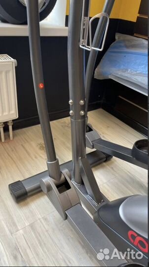 Эллиптический тренажер CardioPower E214