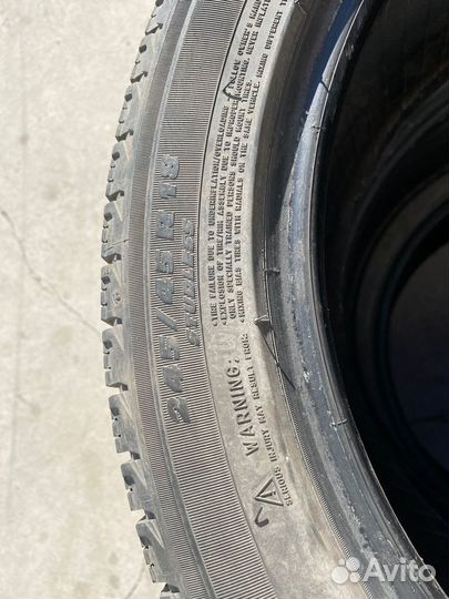 Michelin X-Ice XI3 245/45 R18 100H