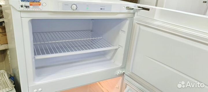 Продам рабочий Холодильник б/у с доставкой