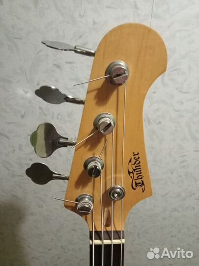 Бас гитара Thunder