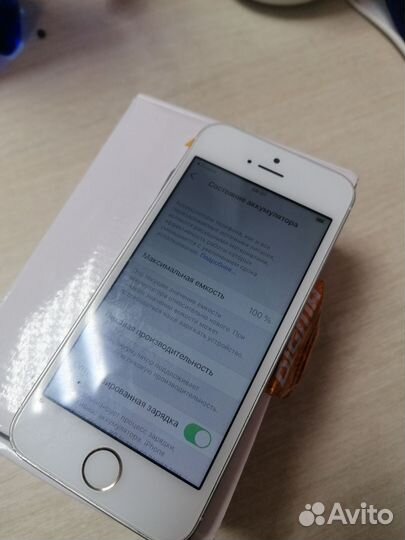 iPhone SE, 32 ГБ