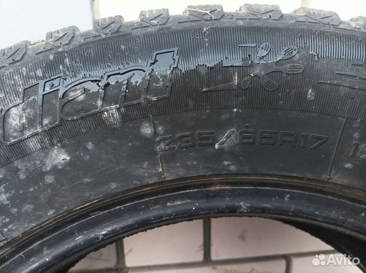 Continental CH 90 SuperContact 235/65 R17