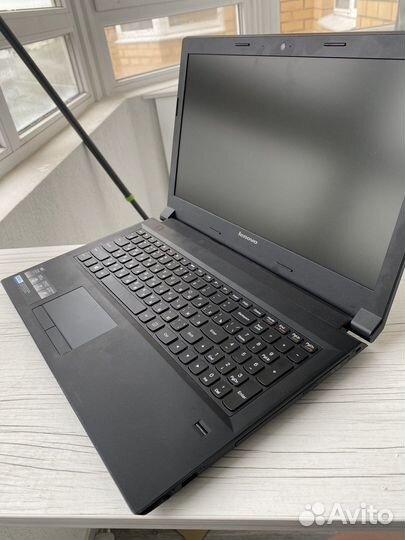 Ноутбук Lenovo в хорошем состоянии