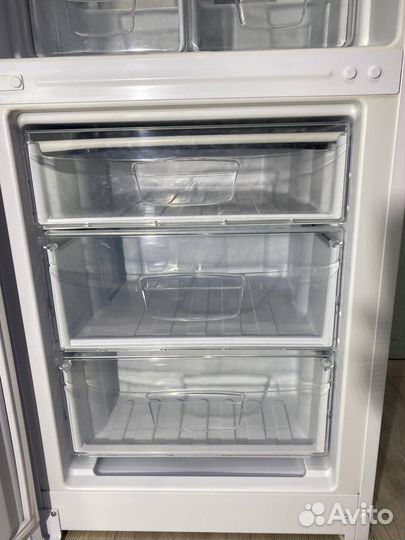 Холодильник Indesit