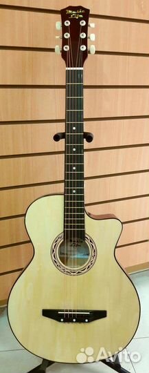 Гитара + чехол + ремень