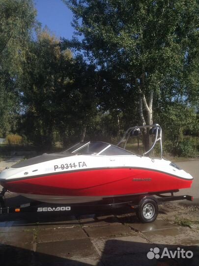BRP Sea-Doo challenger 180