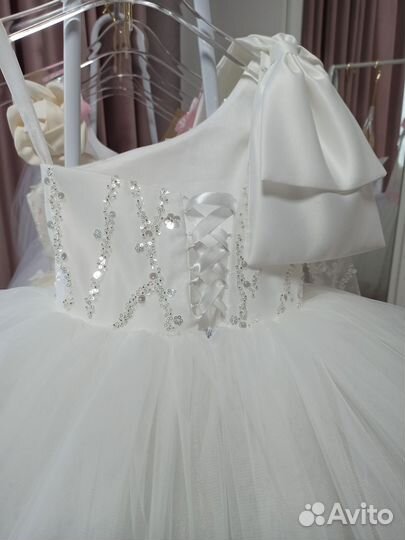 Платье нарядное