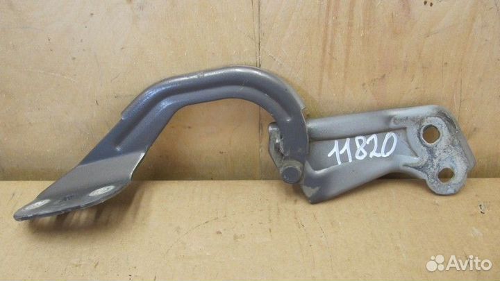Петля капота левая Ford Focus 3 2011-2018