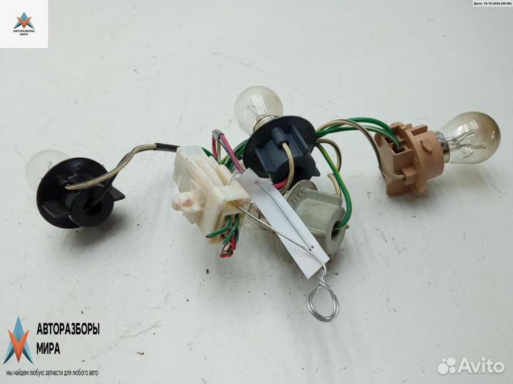 Патрон лампы фонаря Toyota Corolla 8 (E110) 1997