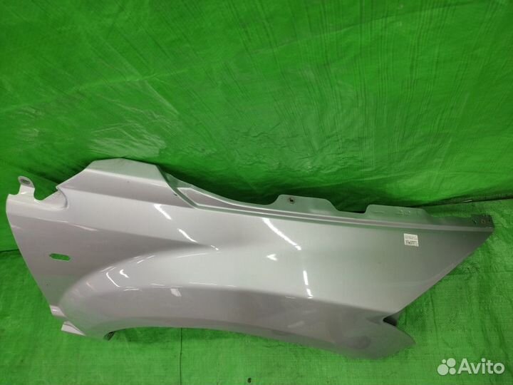 Крыло п/п Европа серебро Dodge Caliber 06-11