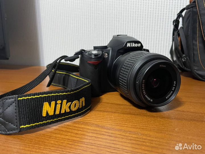 Зеркальный фотоаппарат Nikon D3000 Kit