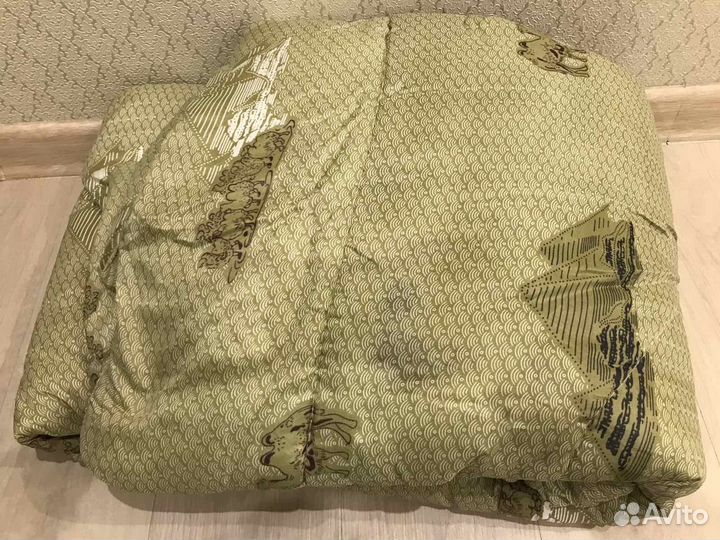 Одеяло из верблюжьей шерсти