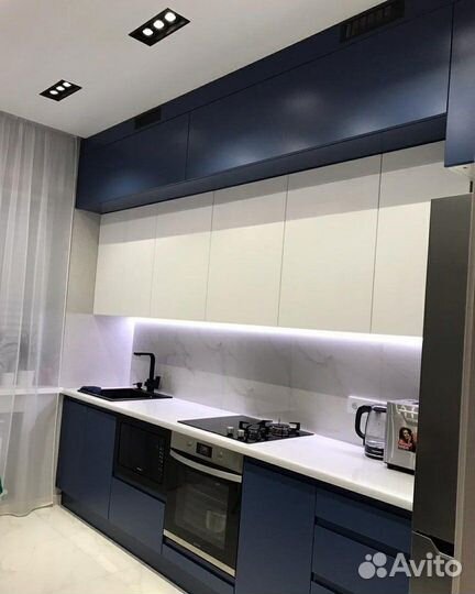 Дизайнер консультант по продаже мебели