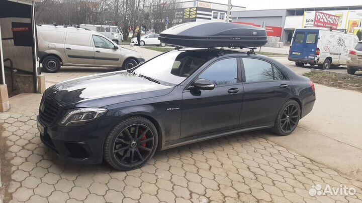 Автобокс Magnum карбон, Чёрный карбон, 580 литров