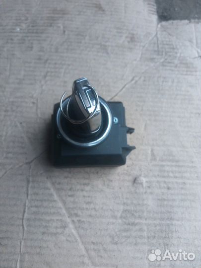 Замок зажигания Mercedes W204 C204