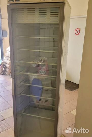 Холодильник фармацевтический