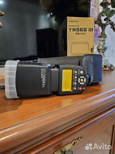 Вспышка камеры YongNuo Speedlite YN-560