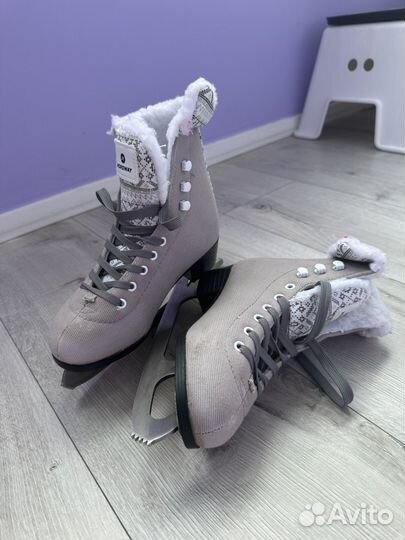 Коньки 35 размер