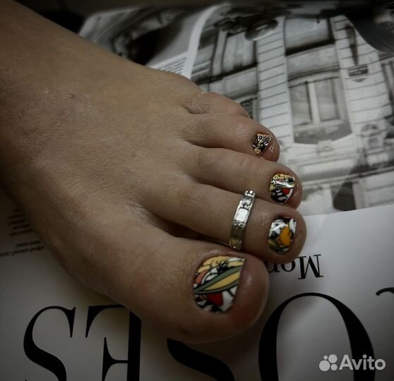 Маникюр, педикюр