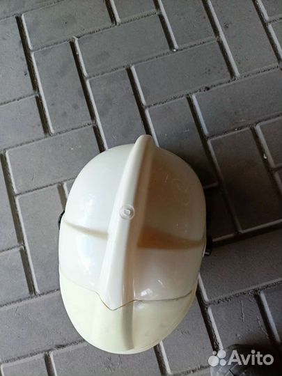 Шлем каска пожарного спасателя