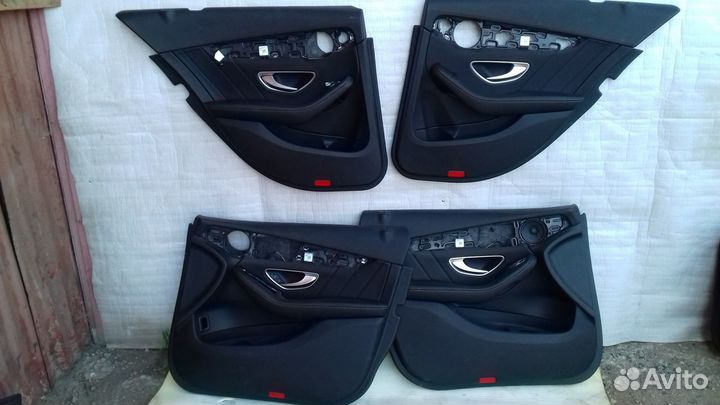 Обшивки дверей Мерседес W205, 205