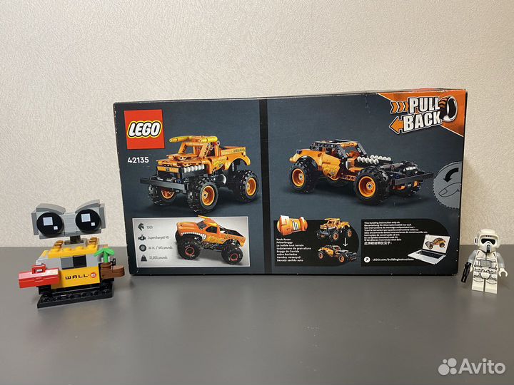 Lego technic 42135 + минифигурка* в подарок