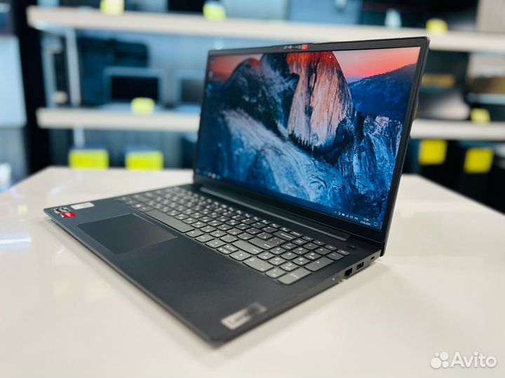 Ноутбук Lenovo/ Ryzen 5 5500U/ DDR4/ SSD-256Gb