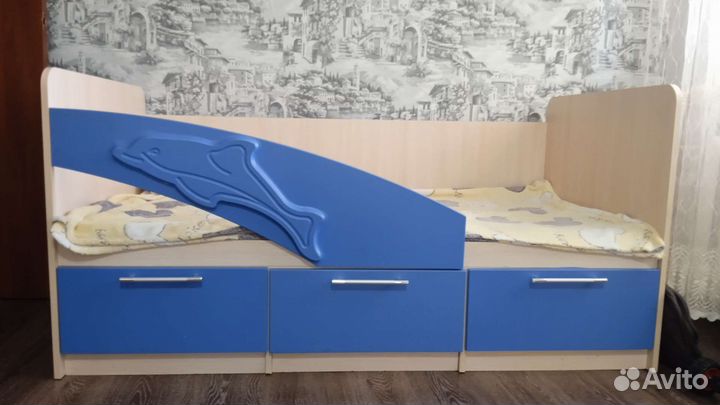 В продаже детская кровать