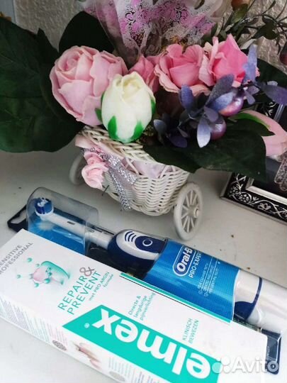 Зубная щетка oral b