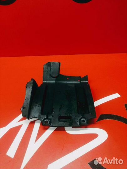 Пластик подрамника Kawasaki ZX-6R 05-06