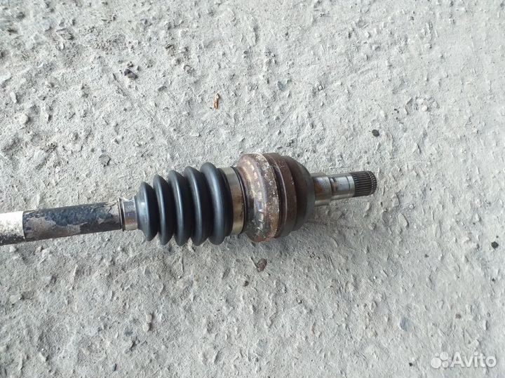 Полуось задняя левая Chevrolet Captiva C100 2.4 MT