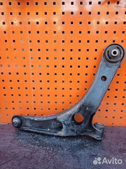 Балка рычаг Mitsubishi Outlander xl