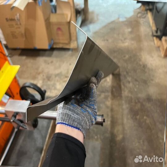 Mitsubishi Carisma пороги и арки Орск