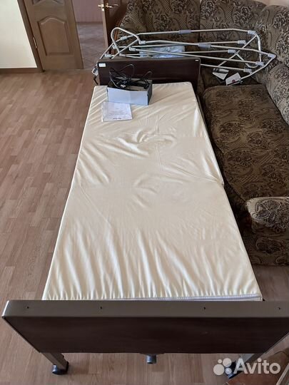 Кровать для лежачих больных с электроприводом