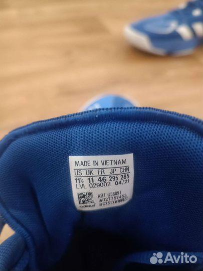 Кроссовки adidas баскетбольные