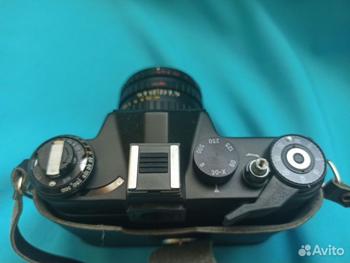 Плёночный фотоаппарат Зенит ет