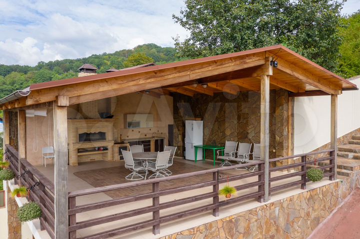 Дом 300 м² на участке 25 сот.