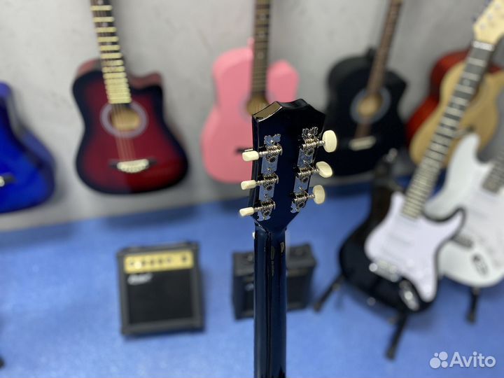 Гитара новая черная