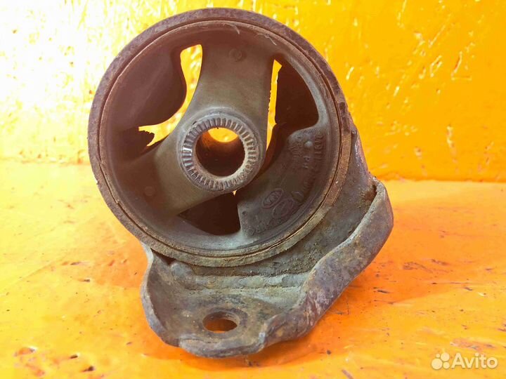 Подушка крепления двигателя Hyundai i30