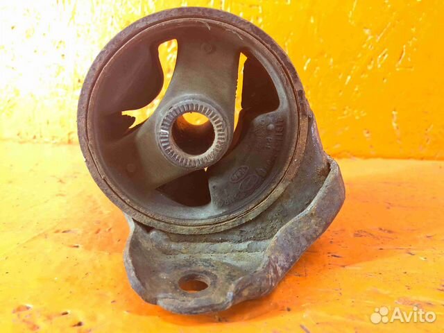 Подушка крепления двигателя Hyundai i30