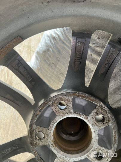 R18 Michelin Latitude X-Ice 2 235/55, PCD 5x120 DIA 72.6