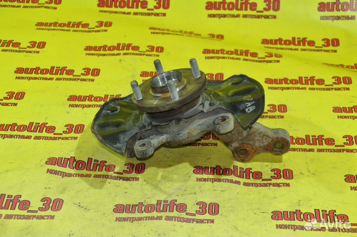 Поворотный кулак передний правый Geely Vision