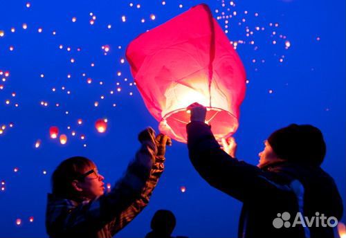 Небесные фонарики. огромые. Салют. Фейерверк