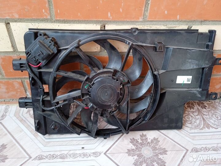 Электровентилятор охлаждения радиатора