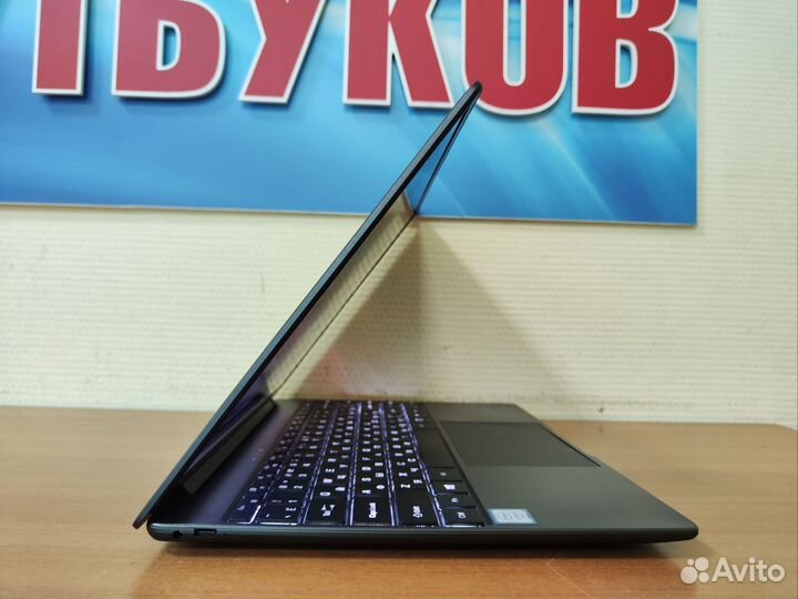 Ультрабук IPS 2K, i3 10gen,16gb,ssd 500gb