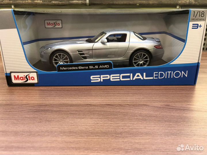 Maisto 1:18 - Mercedes-Benz SLS AMG